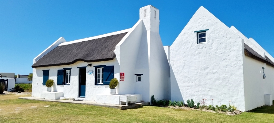 4 Bedroom Property for Sale in Struisbaai Western Cape